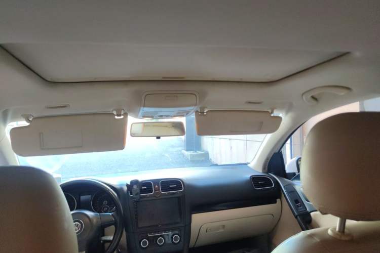 Used Volkswagen Golf 2012 1.6L Automatic Comfort Model Headliner