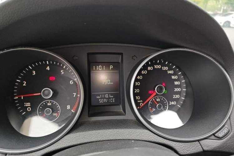 Used Volkswagen Golf 2012 1.6L Automatic Comfort Model Instrument Cluster