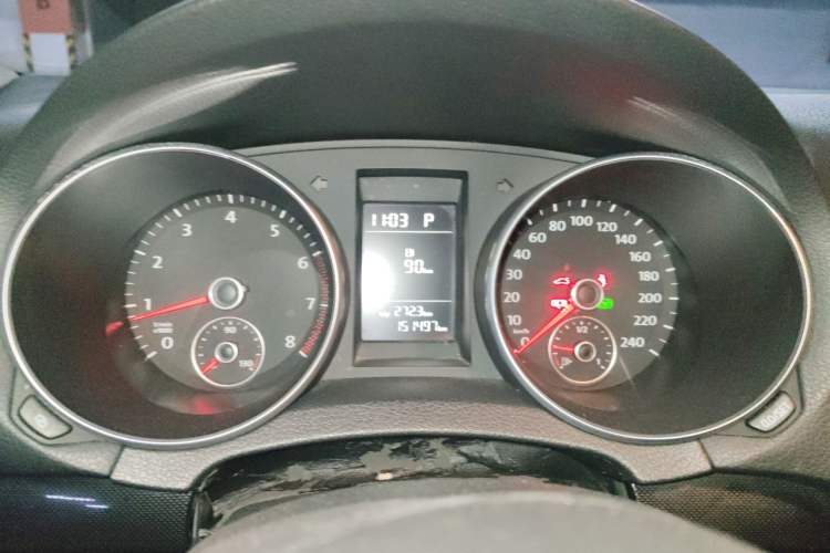 Used Volkswagen Golf 2012 1.4 TSI Automatic Comfort Edition Instrument Cluster