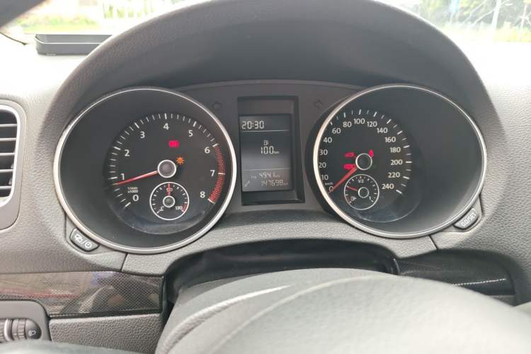 Used Volkswagen Golf 2012 1.4 TSI Automatic Comfort Edition Instrument Cluster