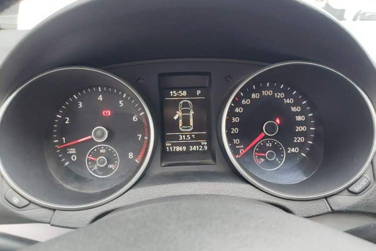 Used Volkswagen Golf 2012 1.4TSI Automatic Luxury Edition Instrument Cluster