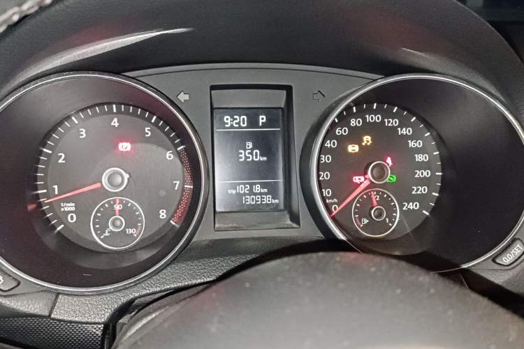 Used Volkswagen Golf 2012 1.4 TSI Automatic Comfort Edition Instrument Cluster