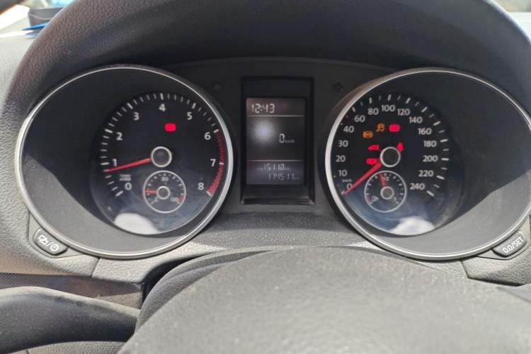 Used Volkswagen Golf 2012 1.4 TSI Manual Comfort Edition Instrument Cluster