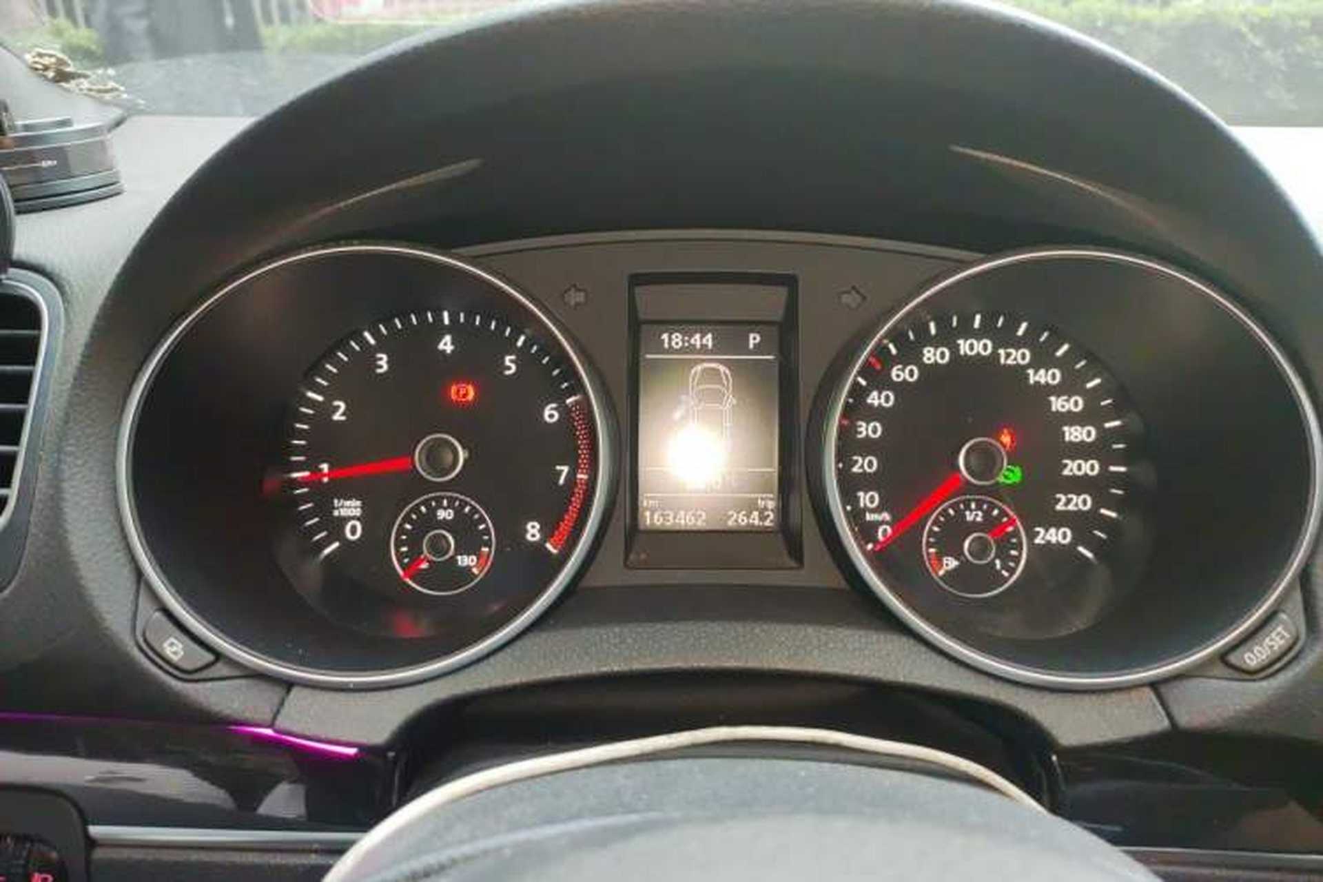Used Volkswagen Golf 2012 1.4TSI Comfort Convertible Edition Instrument Cluster