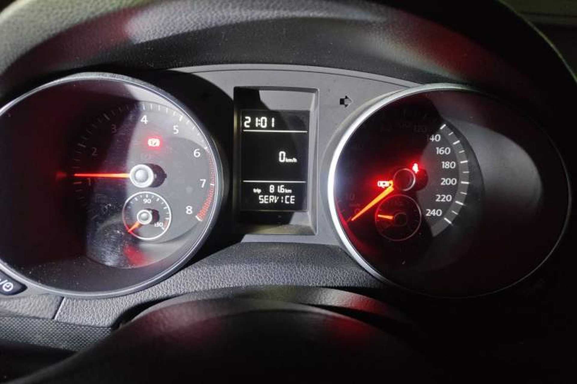 Used Volkswagen Golf 2012 1.4 TSI Manual Comfort Edition Instrument Cluster