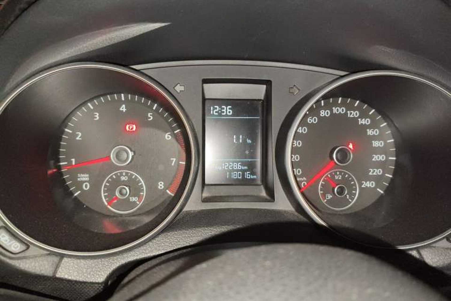 Used Volkswagen Golf 2012 1.6 Manual Comfort Edition Instrument Cluster