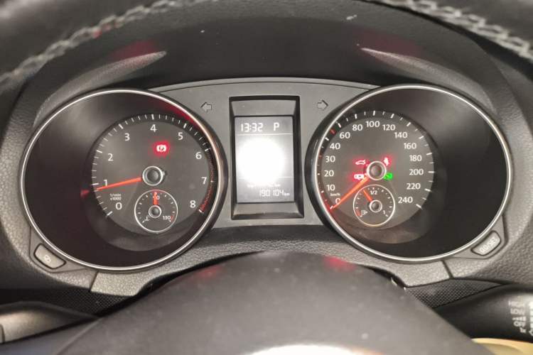Used Volkswagen Golf 2012 1.6L Automatic Comfort Model Instrument Cluster