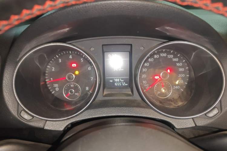 Used Volkswagen Golf 2012 1.4 TSI Manual Comfort Edition Instrument Cluster
