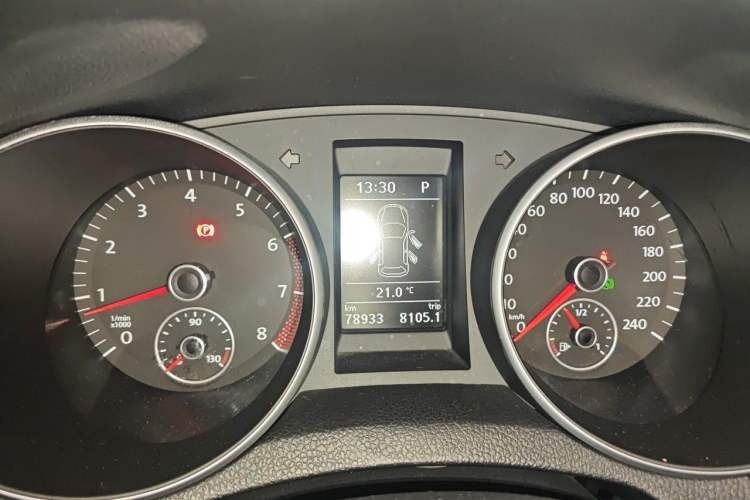 Used Volkswagen Golf 2012 1.4TSI Automatic Luxury Edition Instrument Cluster
