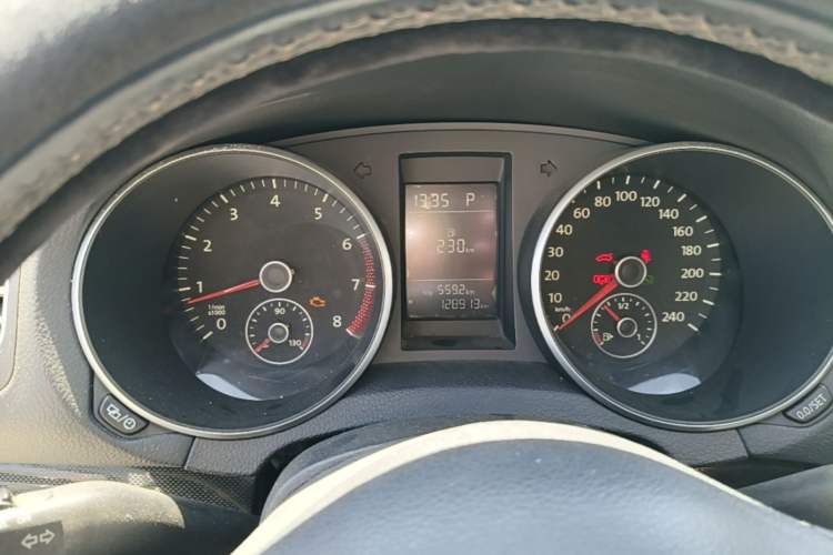 Used Volkswagen Golf 2012 1.4 TSI Automatic Comfort Edition Instrument Cluster