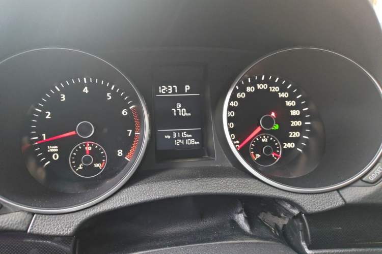 Used Volkswagen Golf 2012 1.4 TSI Automatic Comfort Edition Instrument Cluster