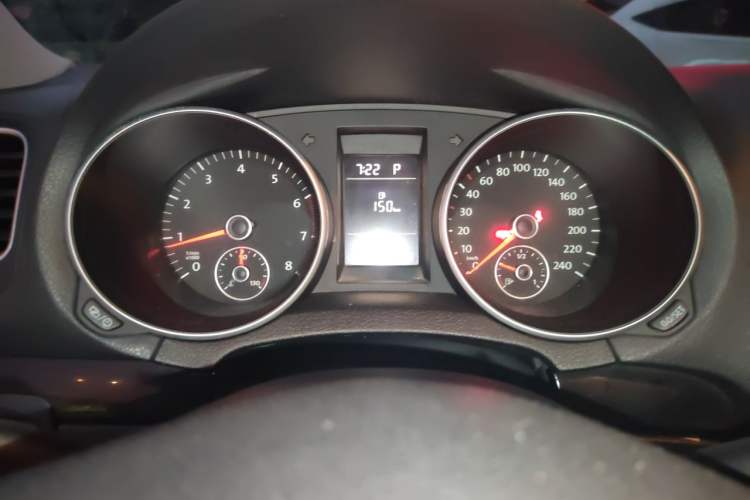 Used Volkswagen Golf 2012 1.4 TSI Automatic Comfort Edition Instrument Cluster