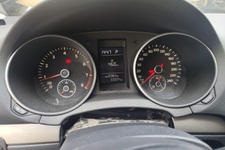 Used Volkswagen Golf 2012 1.6L Automatic Fashion Model Instrument Cluster