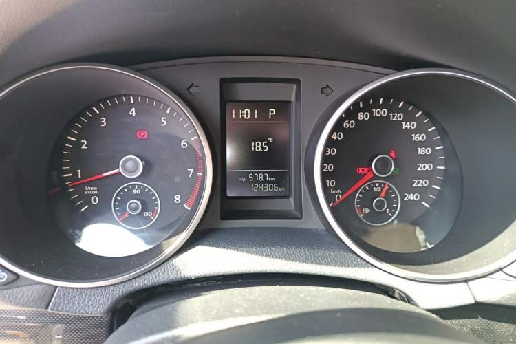 Used Volkswagen Golf 2012 1.4 TSI Automatic Comfort Edition Instrument Cluster