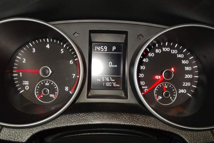 Used Volkswagen Golf 2012 1.4 TSI Automatic Comfort Edition Instrument Cluster