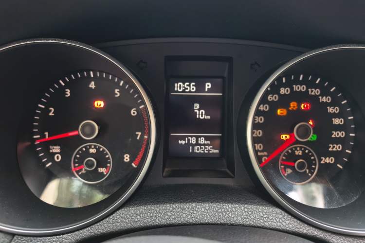 Used Volkswagen Golf 2012 1.6L Automatic Comfort Model Instrument Cluster