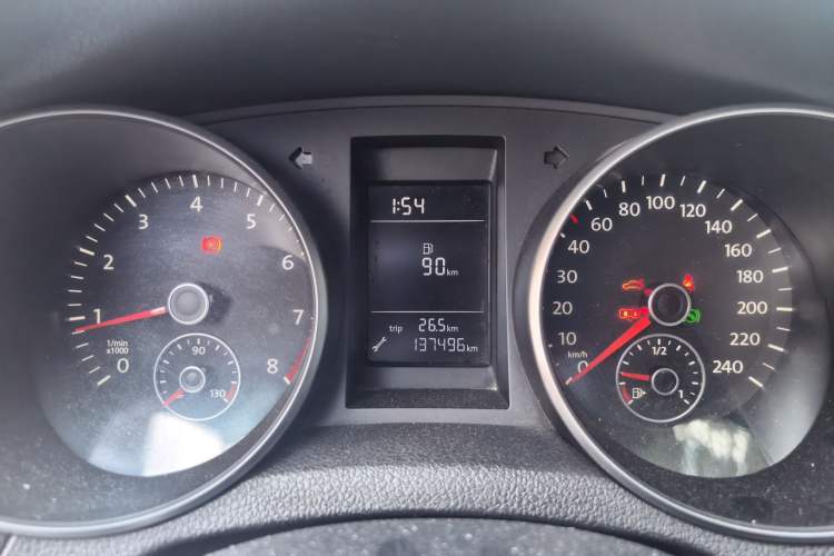 Used Volkswagen Golf 2012 1.6L Automatic Fashion Model Instrument Cluster