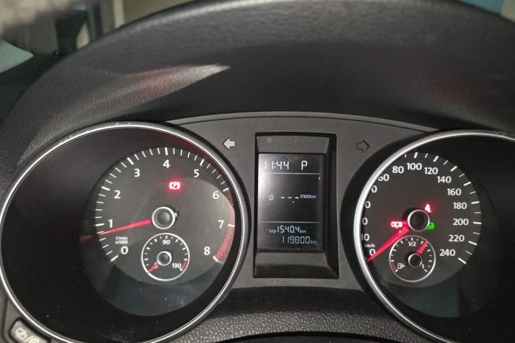 Used Volkswagen Golf 2012 1.6L Automatic Comfort Model Instrument Cluster