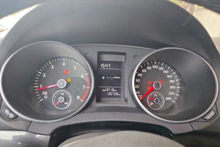 Used Volkswagen Golf 2012 1.4 TSI Manual Comfort Edition Instrument Cluster