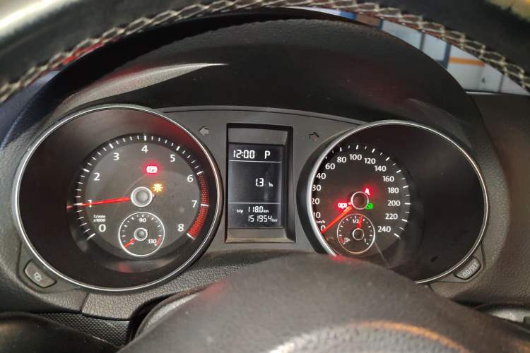 Used Volkswagen Golf 2012 1.6L Automatic Comfort Model Instrument Cluster