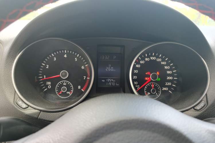 Used Volkswagen Golf 2012 1.6L Automatic Comfort Model Instrument Cluster