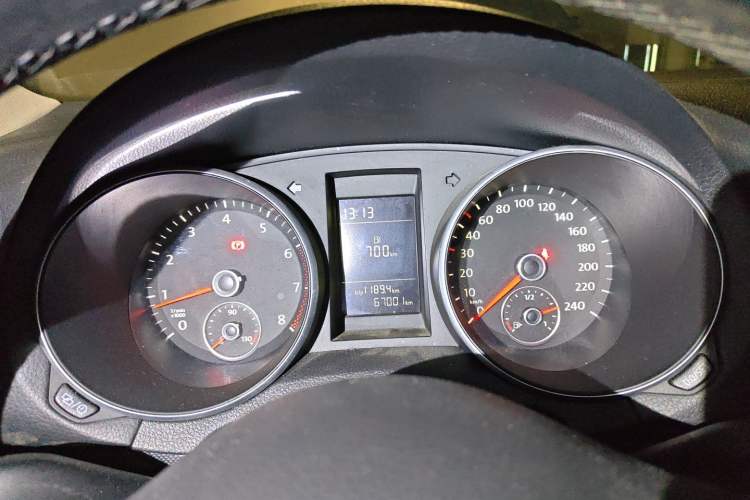 Used Volkswagen Golf 2012 1.4 TSI Manual Comfort Edition Instrument Cluster