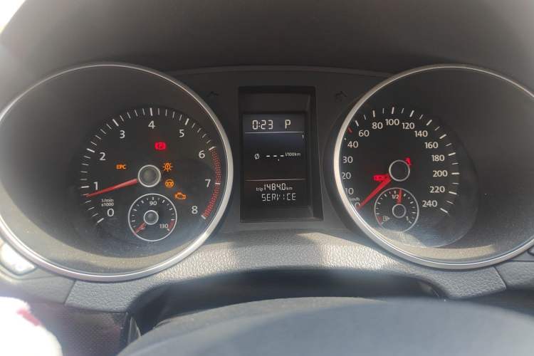 Used Volkswagen Golf 2012 1.4 TSI Automatic Comfort Edition Instrument Cluster