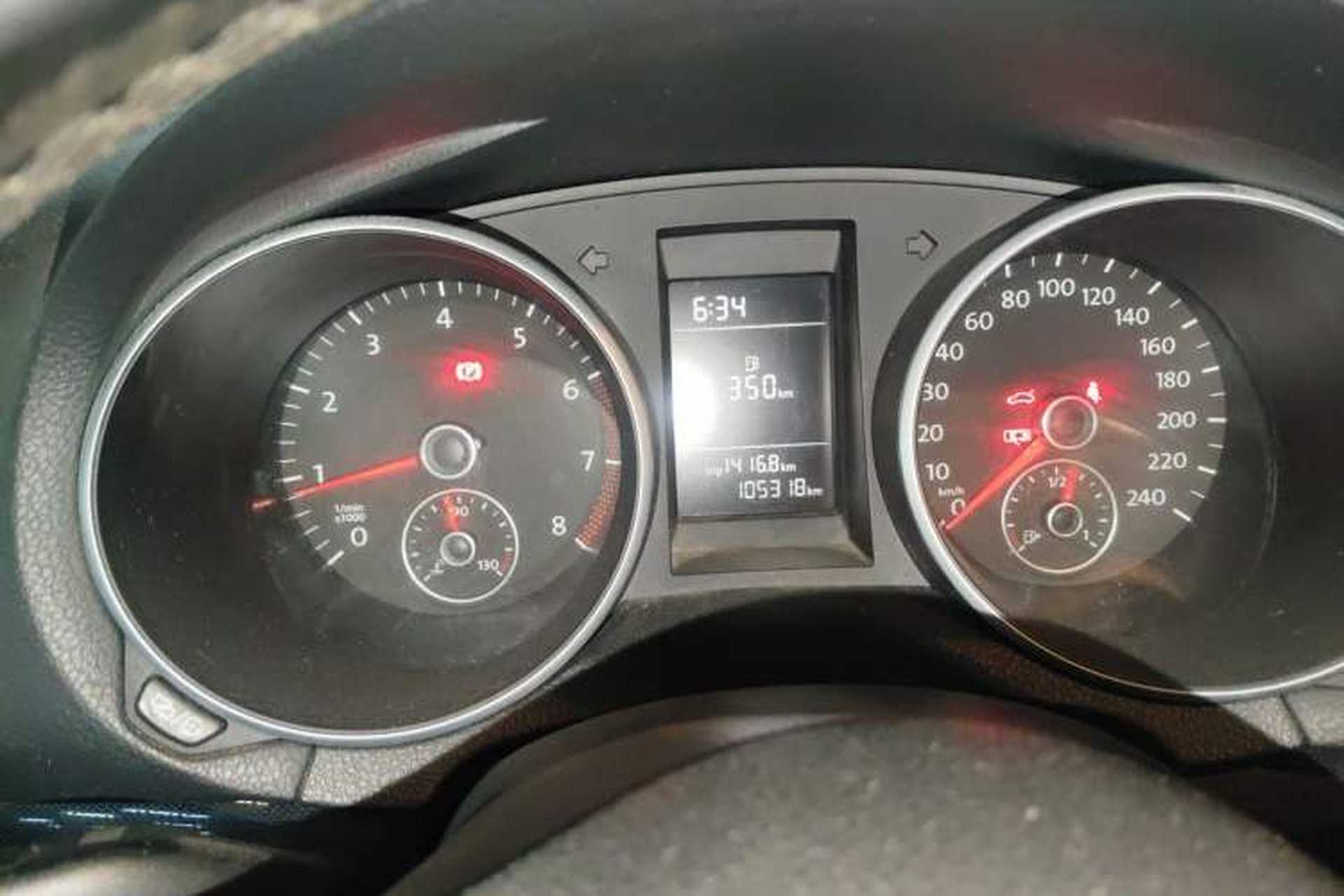 Used Volkswagen Golf 2012 1.6 Manual Comfort Edition Instrument Cluster