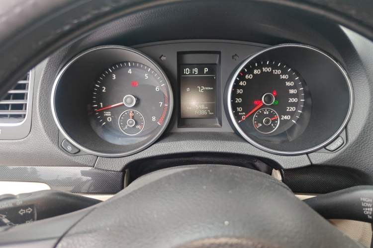 Used Volkswagen Golf 2012 1.4 TSI Automatic Comfort Edition Instrument Cluster