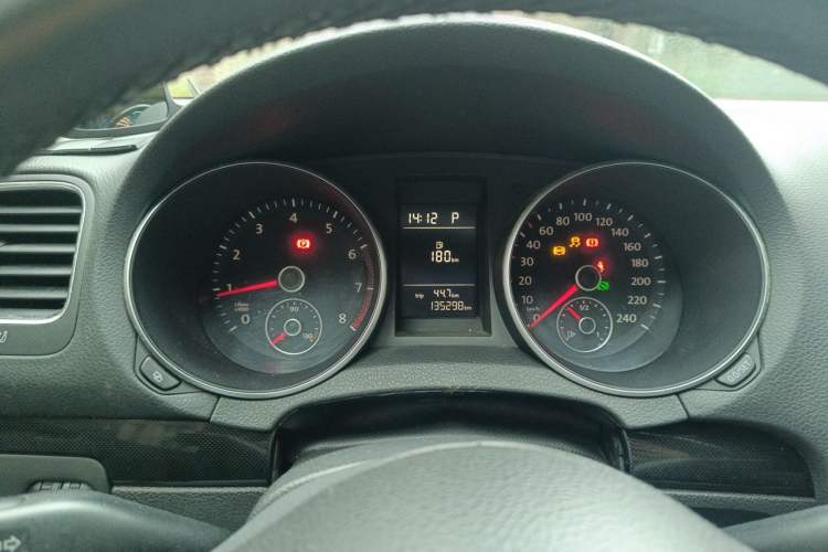 Used Volkswagen Golf 2012 1.4 TSI Automatic Comfort Edition Instrument Cluster
