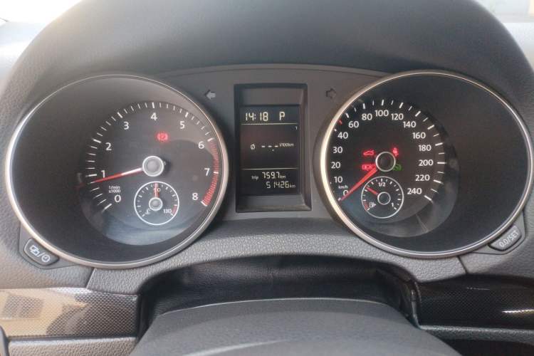 Used Volkswagen Golf 2012 1.6L Automatic Comfort Model Instrument Cluster