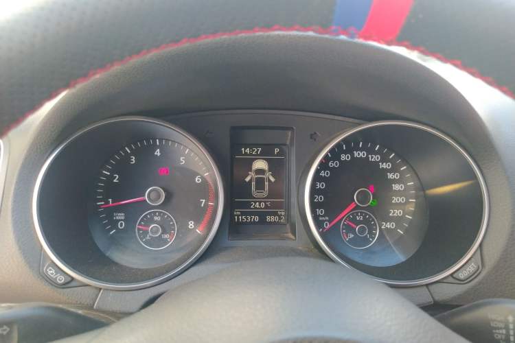 Used Volkswagen Golf 2012 1.4TSI Comfort Convertible Edition Instrument Cluster