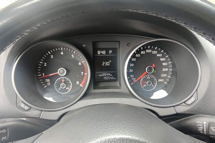 Used Volkswagen Golf 2012 1.6L Automatic Comfort Model Instrument Cluster