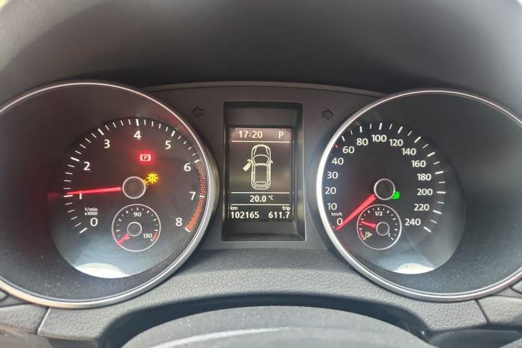 Used Volkswagen Golf 2012 1.4TSI Luxury Convertible Edition Instrument Cluster