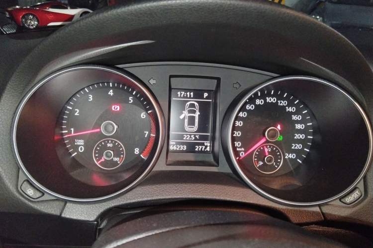 Used Volkswagen Golf 2012 1.4TSI Luxury Convertible Edition Instrument Cluster