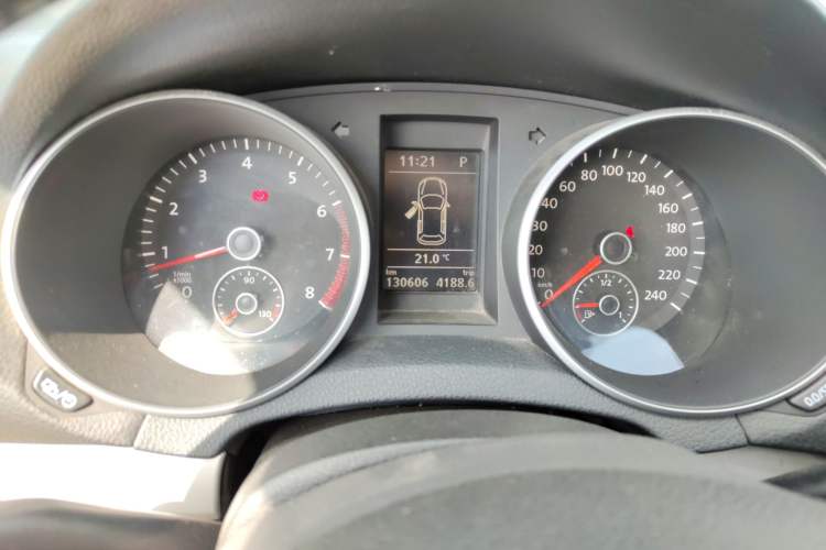 Used Volkswagen Golf 2012 1.4TSI Automatic Luxury Edition Instrument Cluster