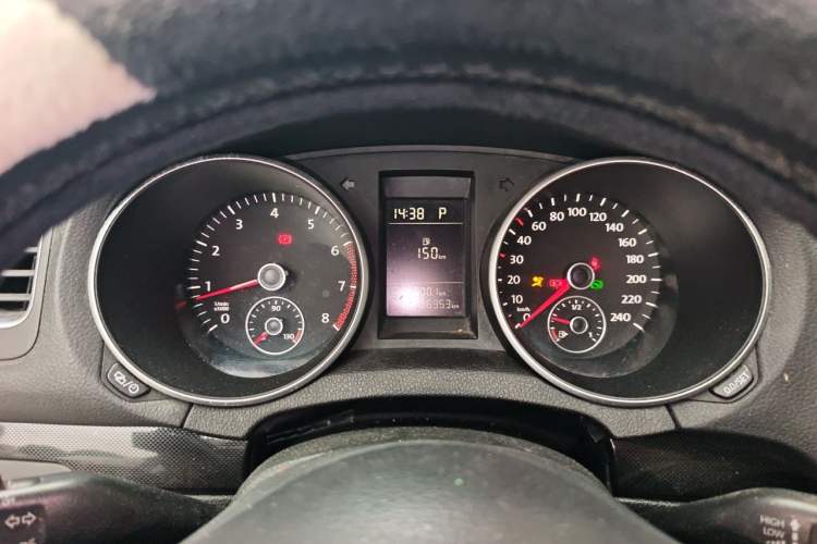 Used Volkswagen Golf 2012 1.4 TSI Automatic Comfort Edition Instrument Cluster