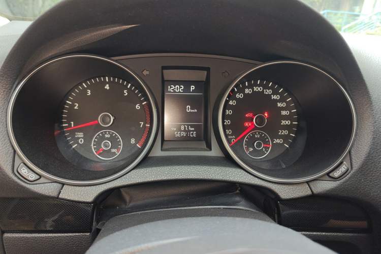 Used Volkswagen Golf 2012 1.4 TSI Automatic Comfort Edition Instrument Cluster