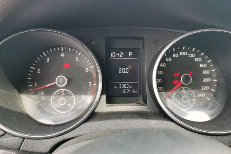 Used Volkswagen Golf 2012 1.4 TSI Automatic Comfort Edition Instrument Cluster
