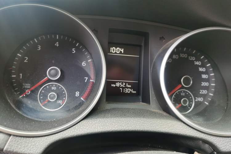 Used Volkswagen Golf 2012 1.6L Automatic Comfort Model Instrument Cluster