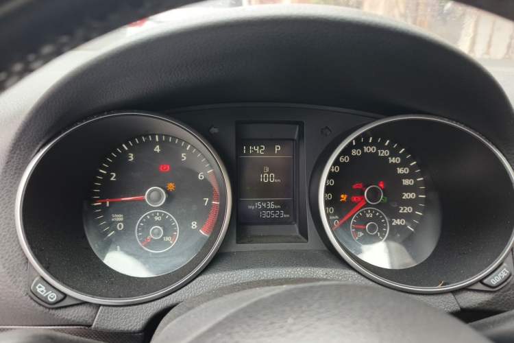 Used Volkswagen Golf 2012 1.6L Automatic Comfort Model Instrument Cluster