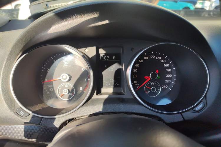 Used Volkswagen Golf 2012 1.4 TSI Automatic Comfort Edition Instrument Cluster