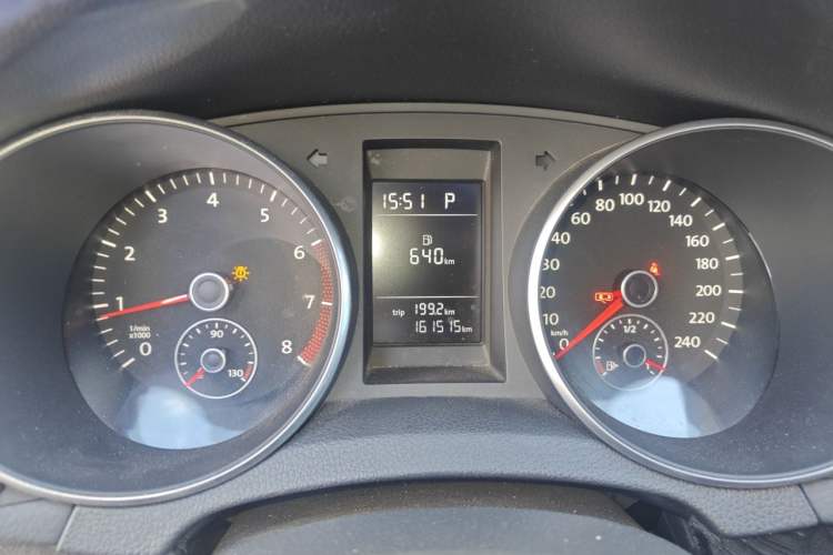 Used Volkswagen Golf 2012 1.6L Automatic Fashion Model Instrument Cluster