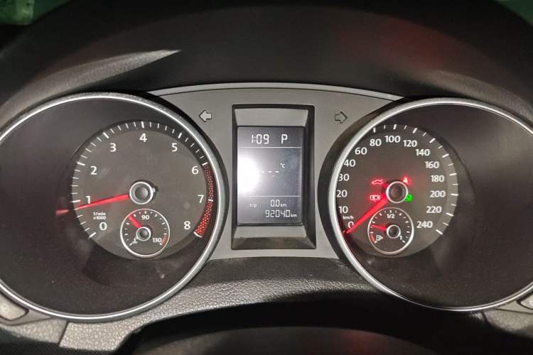 Used Volkswagen Golf 2012 1.6L Automatic Comfort Model Instrument Cluster