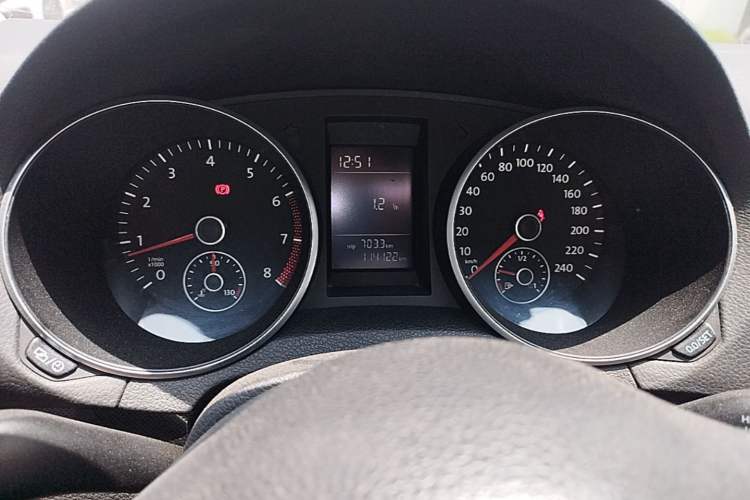Used Volkswagen Golf 2012 1.4 TSI Manual Comfort Edition Instrument Cluster