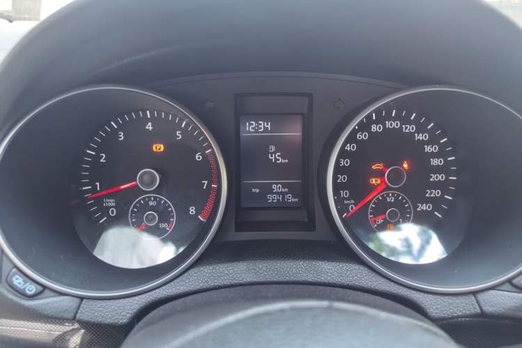 Used Volkswagen Golf 2012 1.4 TSI Manual Comfort Edition Instrument Cluster
