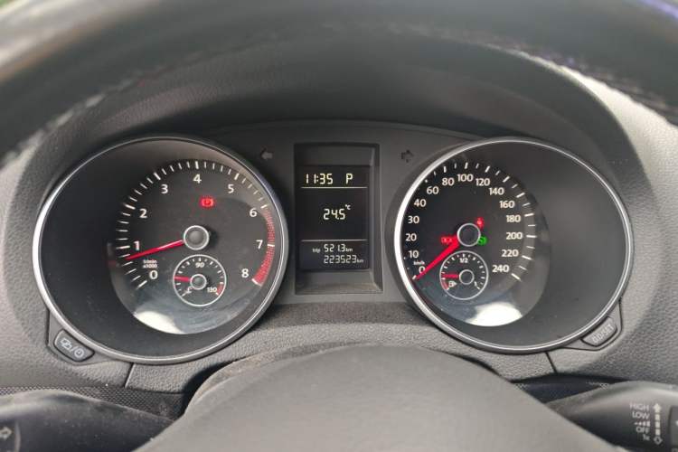 Used Volkswagen Golf 2012 1.4 TSI Automatic Comfort Edition Instrument Cluster