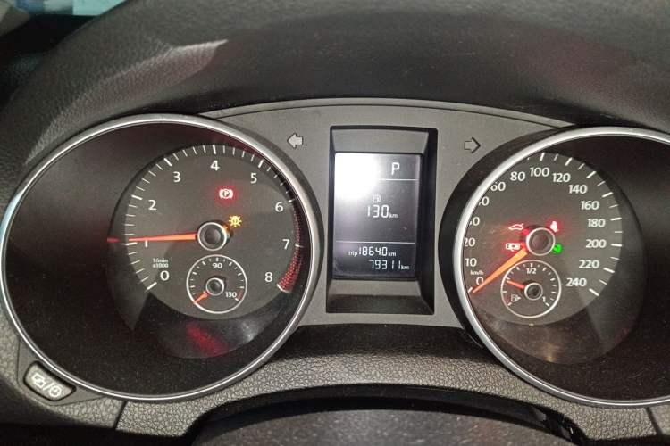 Used Volkswagen Golf 2012 1.6L Automatic Comfort Model Instrument Cluster