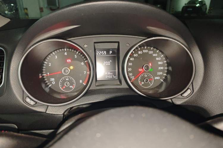 Used Volkswagen Golf 2012 1.6L Automatic Comfort Model Instrument Cluster