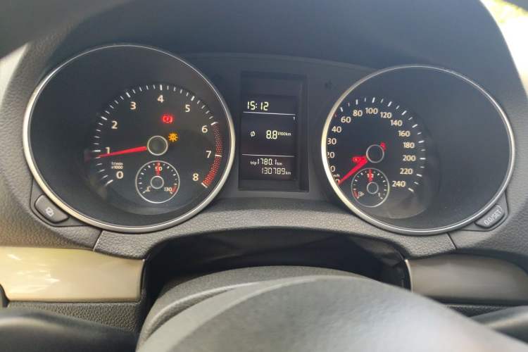 Used Volkswagen Golf 2012 1.6 Manual Fashion Edition Instrument Cluster